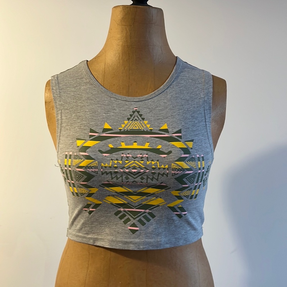 Gray tank top with printed design